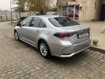 Toyota Corolla Hybrid Автоматик big thumb - 2