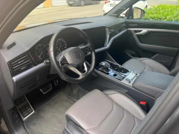 Volkswagen Touareg 4х4 Автоматик big thumb - 3